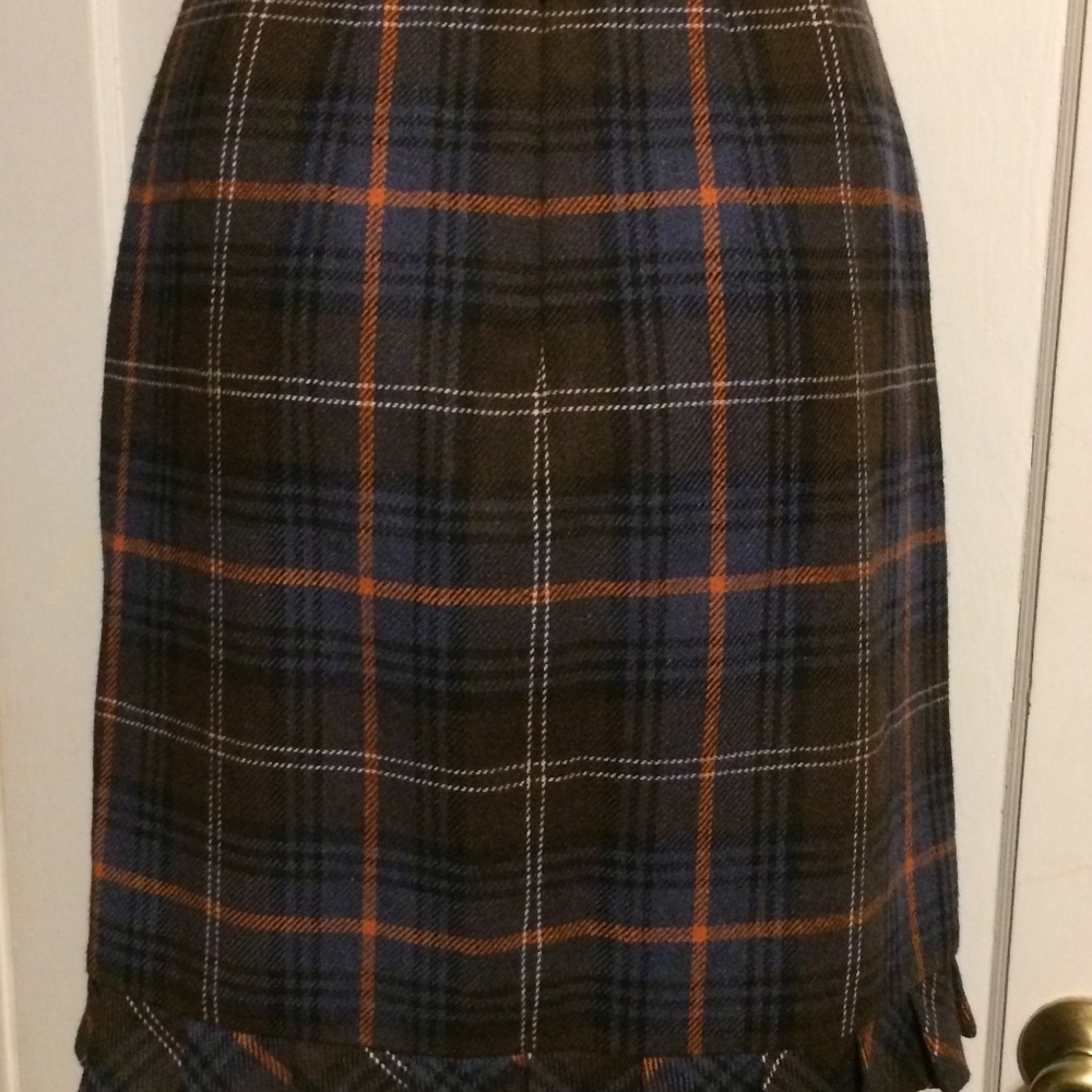 CAbi Skirt 6 Wool Blend Plaid Ruffle Brown Multi - Picture 4 of 8
